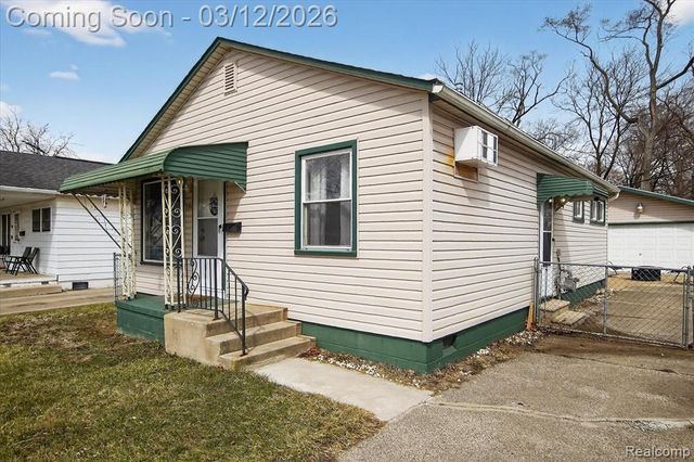 1770 Council Avenue, Lincoln Park, MI 48146