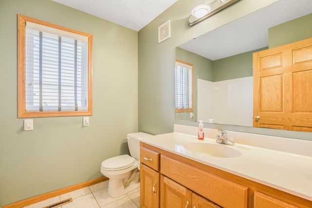 5549 Lachman Avenue NE, Albertville, MN 55301