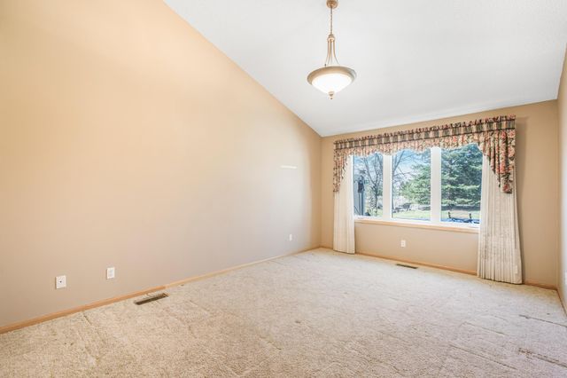 5549 Lachman Avenue NE, Albertville, MN 55301