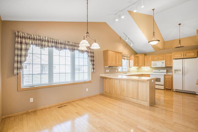 5549 Lachman Avenue NE, Albertville, MN 55301