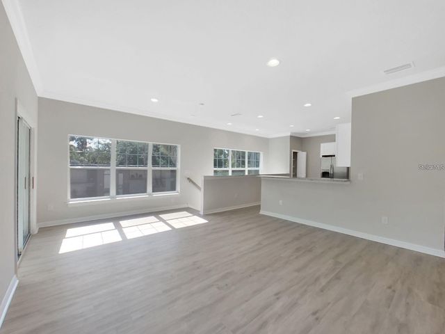 8303 KING BLOSSOM COURT, Tampa, FL 33615