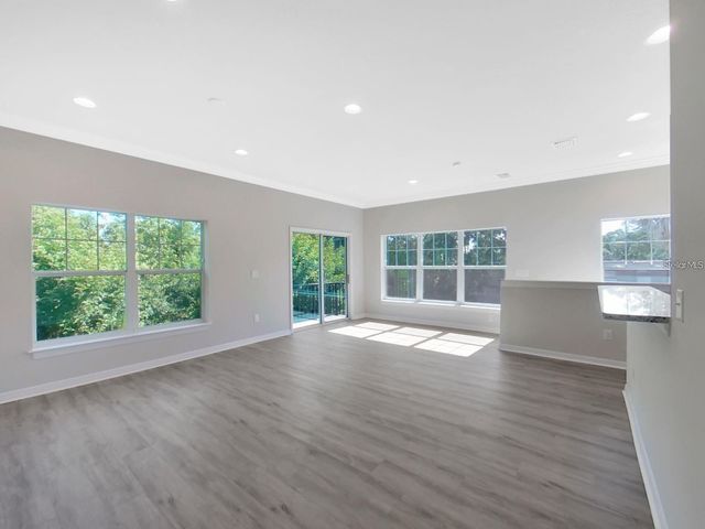 8303 KING BLOSSOM COURT, Tampa, FL 33615