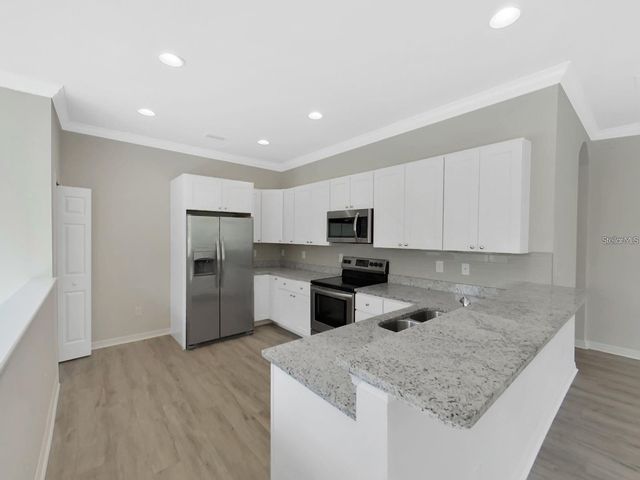 8303 KING BLOSSOM COURT, Tampa, FL 33615