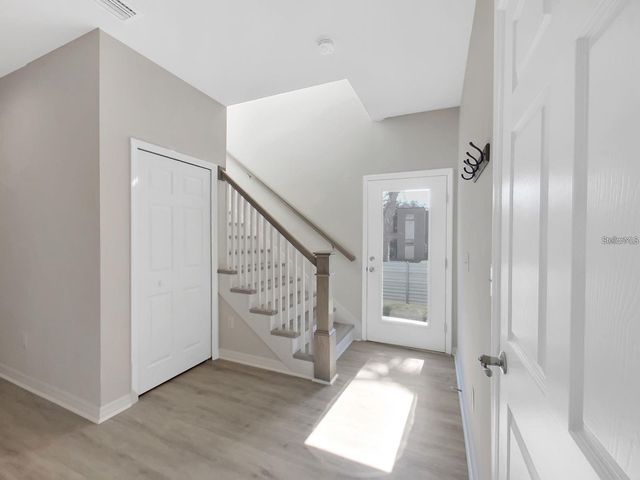 8303 KING BLOSSOM COURT, Tampa, FL 33615