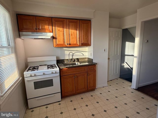 818 DIVISION AVE NE, Washington, DC 20019