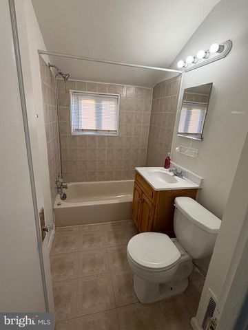 818 DIVISION AVE NE, Washington, DC 20019