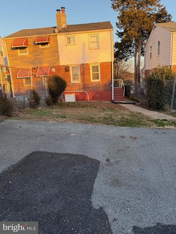 818 DIVISION AVE NE, Washington, DC 20019