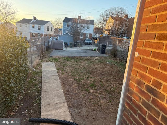 818 DIVISION AVE NE, Washington, DC 20019