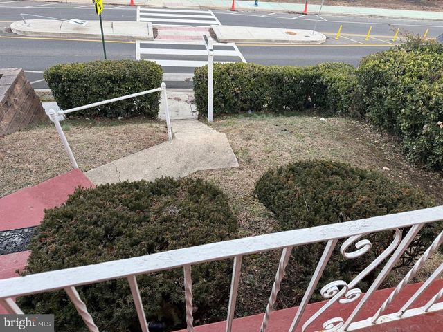 818 DIVISION AVE NE, Washington, DC 20019