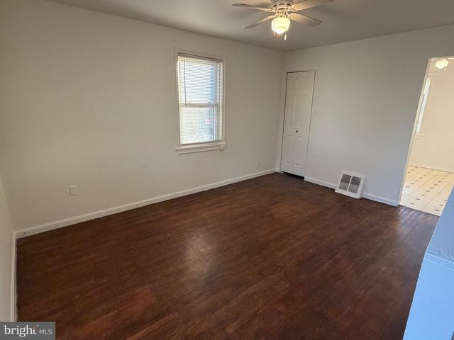 818 DIVISION AVE NE, Washington, DC 20019