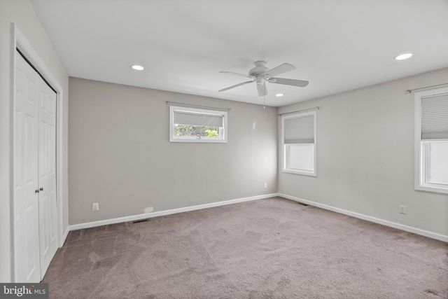 109 AVALEEN, Blackwood, NJ 08012