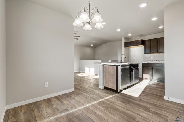 235 N VALLEY DR, Rapid City, SD 57703