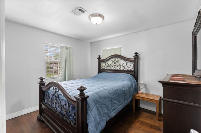 1005 Majestic Street, Houston, TX 77020