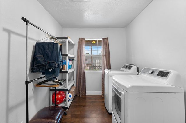 1005 Majestic Street, Houston, TX 77020