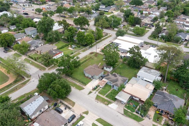 1005 Majestic Street, Houston, TX 77020