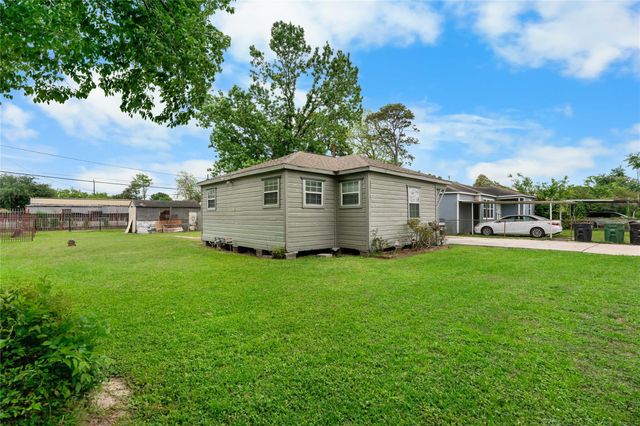 1005 Majestic Street, Houston, TX 77020