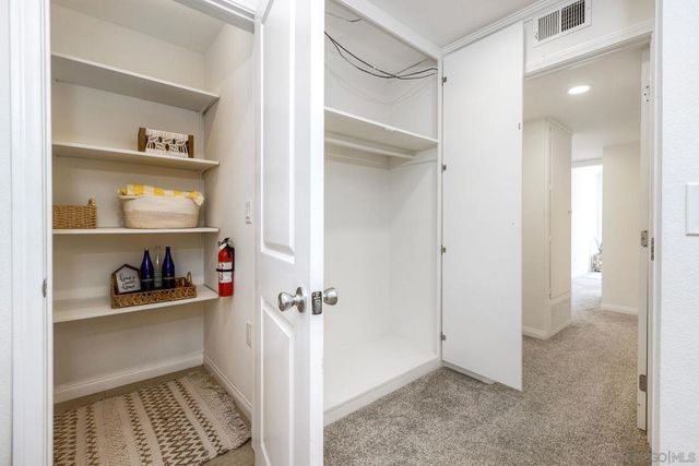 3852 Basilone St, San Diego, CA 92110