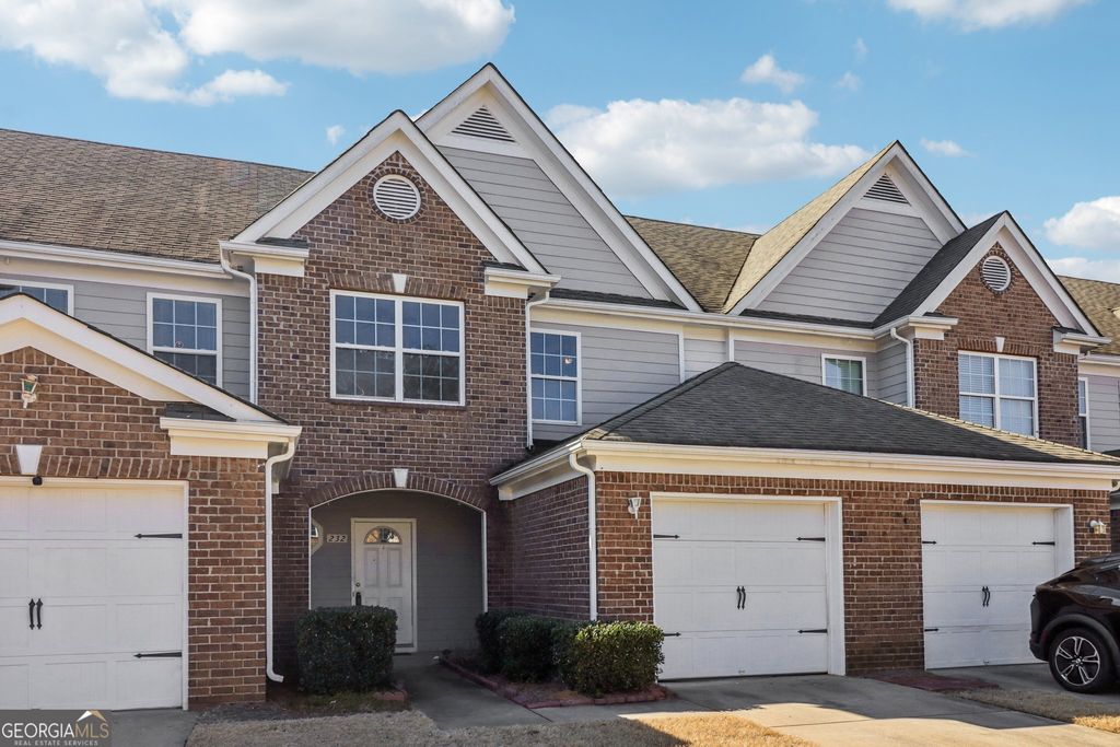 232 Village Drive, Loganville, GA 30052