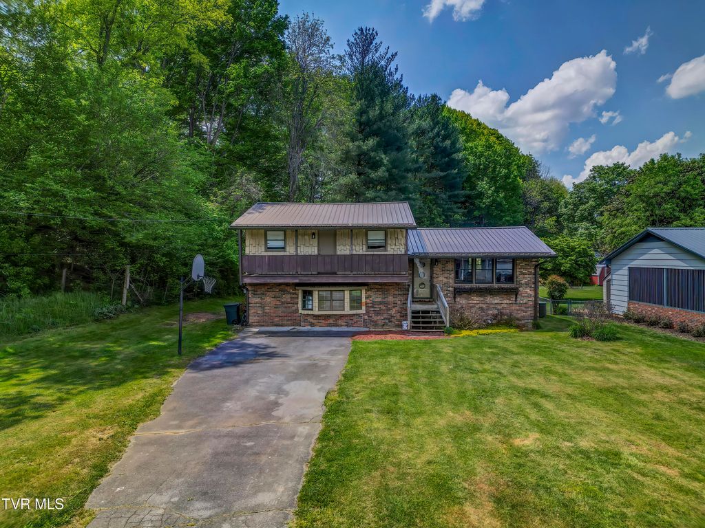 156 Warrior Lane, Johnson City, TN 37601
