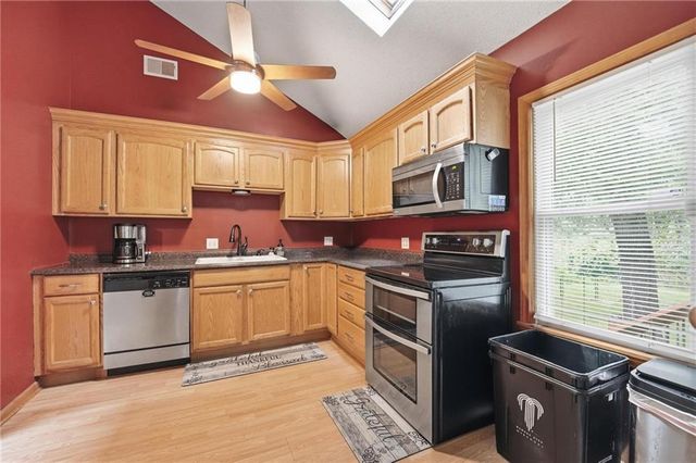 2410 NW 53rd Terrace, Kansas City, MO 64151