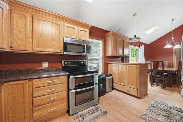 2410 NW 53rd Terrace, Kansas City, MO 64151