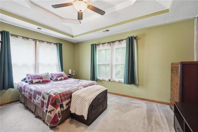 2410 NW 53rd Terrace, Kansas City, MO 64151