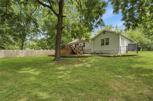 2410 NW 53rd Terrace, Kansas City, MO 64151