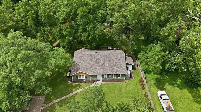 2410 NW 53rd Terrace, Kansas City, MO 64151