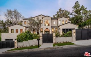 4000 Ballina Drive, Encino (los Angeles), CA 91436