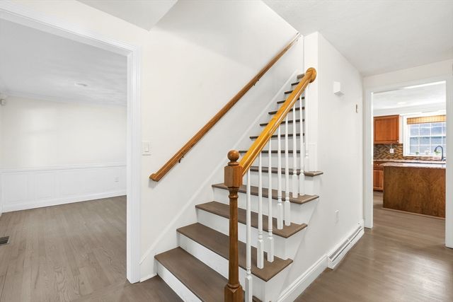98 Park Ave, Wilmington, MA 01887