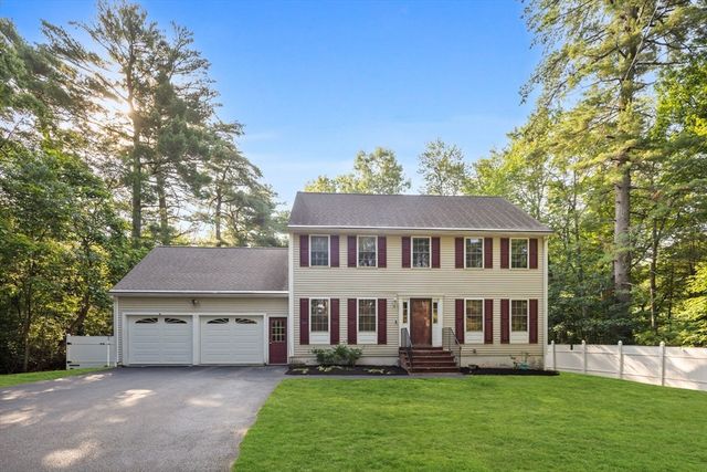 98 Park Ave, Wilmington, MA 01887