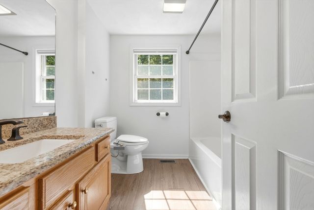 98 Park Ave, Wilmington, MA 01887