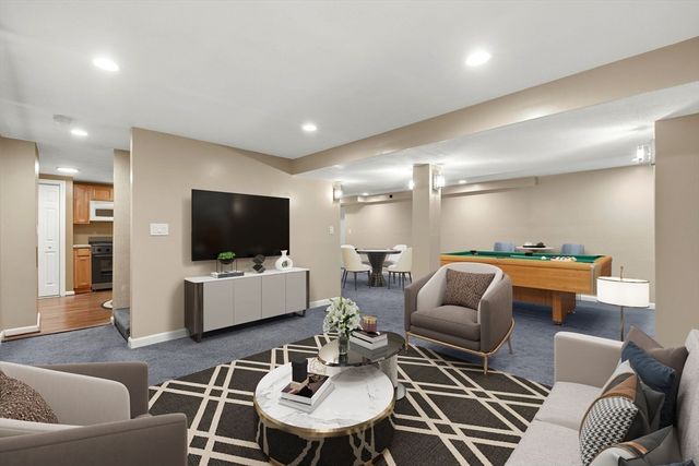 98 Park Ave, Wilmington, MA 01887