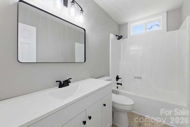 24 sagefield Drive, Candler, NC 28715