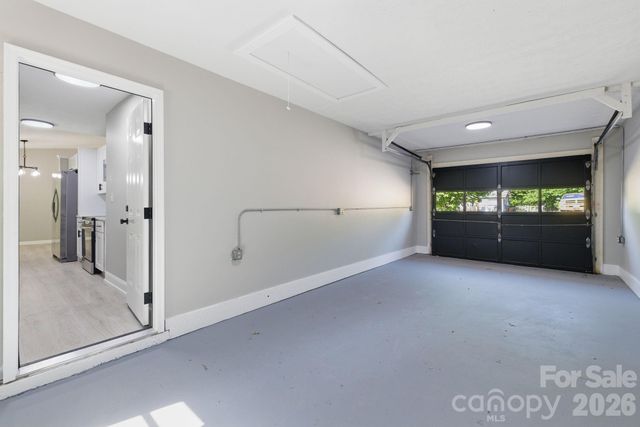 24 sagefield Drive, Candler, NC 28715