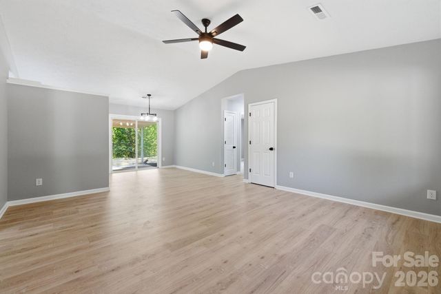 24 sagefield Drive, Candler, NC 28715