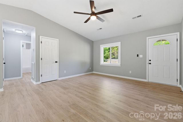 24 sagefield Drive, Candler, NC 28715