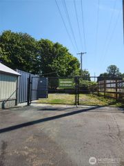 9813 Airport Way, Snohomish, WA 98296