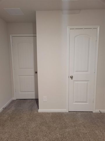 211 CALLADO CIR, San Marcos, TX 78666