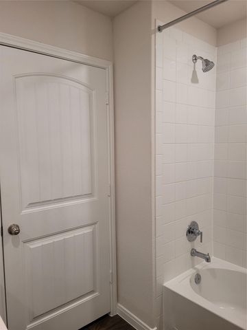 211 CALLADO CIR, San Marcos, TX 78666