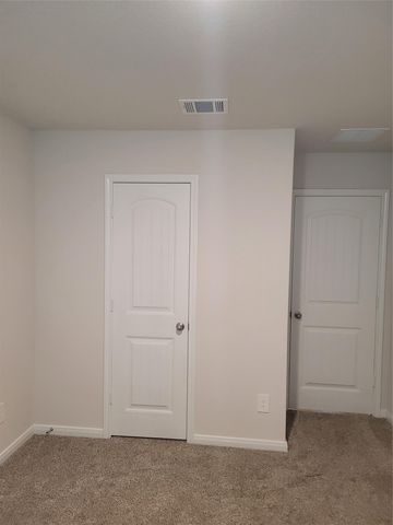 211 CALLADO CIR, San Marcos, TX 78666