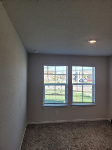 211 CALLADO CIR, San Marcos, TX 78666