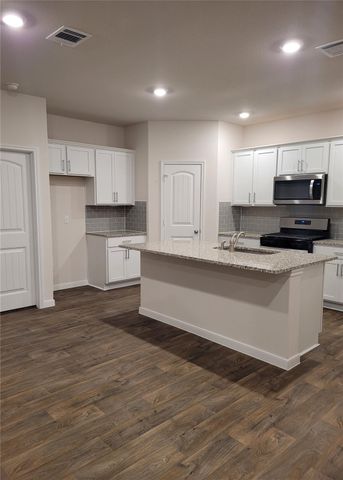 211 CALLADO CIR, San Marcos, TX 78666