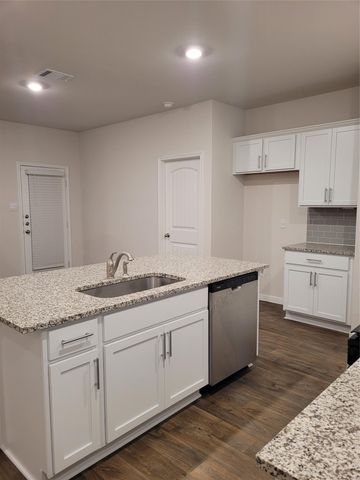 211 CALLADO CIR, San Marcos, TX 78666