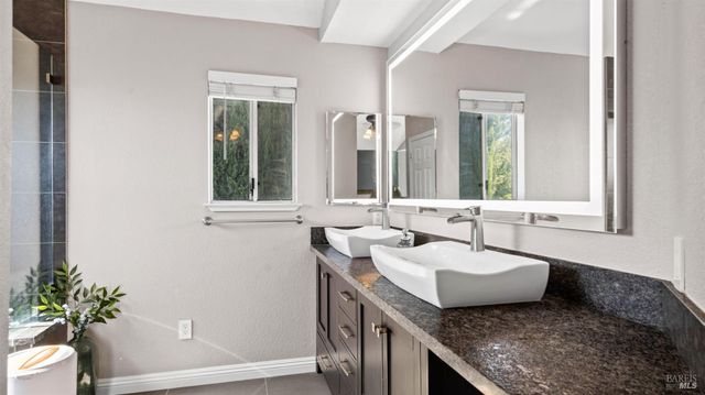 238 Harvest Dr, Vacaville, CA 95687