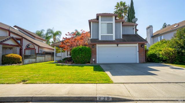 238 Harvest Dr, Vacaville, CA 95687