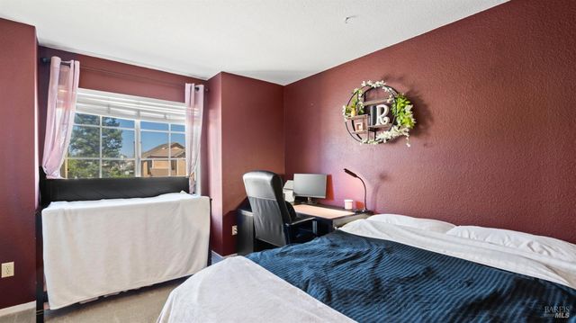 238 Harvest Dr, Vacaville, CA 95687