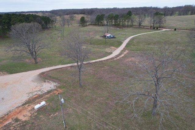 408 County Road 599, Caulfield, MO 65626