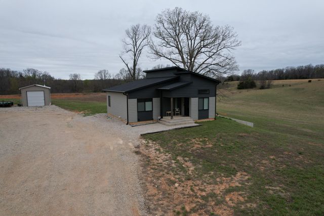 408 County Road 599, Caulfield, MO 65626