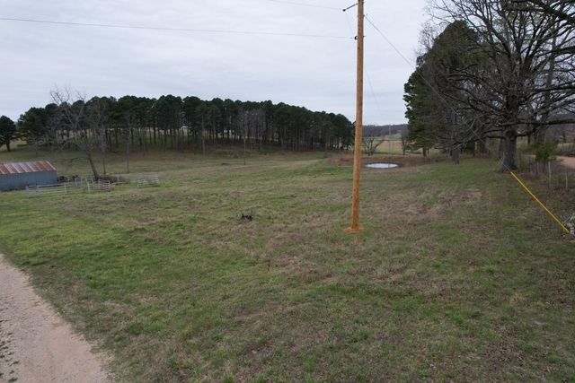 408 County Road 599, Caulfield, MO 65626